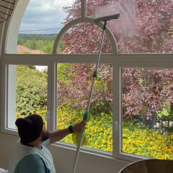 Nettoyage de vitres professionnel par HomeClean Car